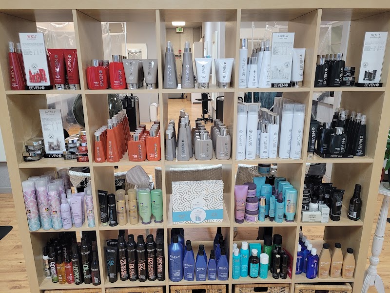 Vanity the Salon photo 3