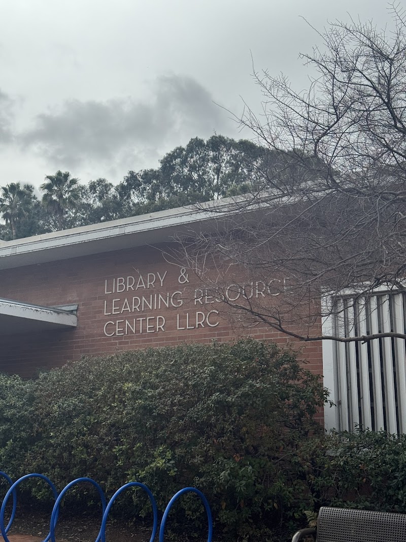 Library and Learning Resource Center (LLRC) photo 3