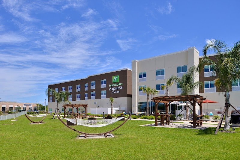 Holiday Inn Express & Suites Trinity by IHG photo 5