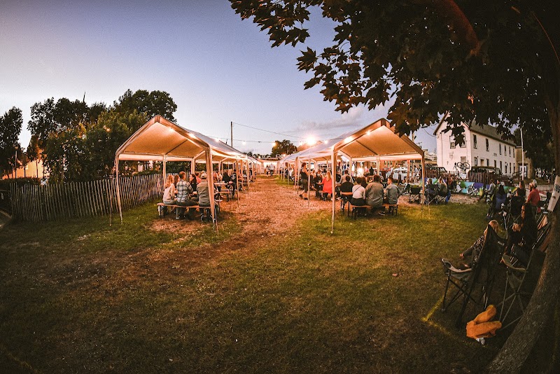 Medusa's Downtown Beer Garden photo 3