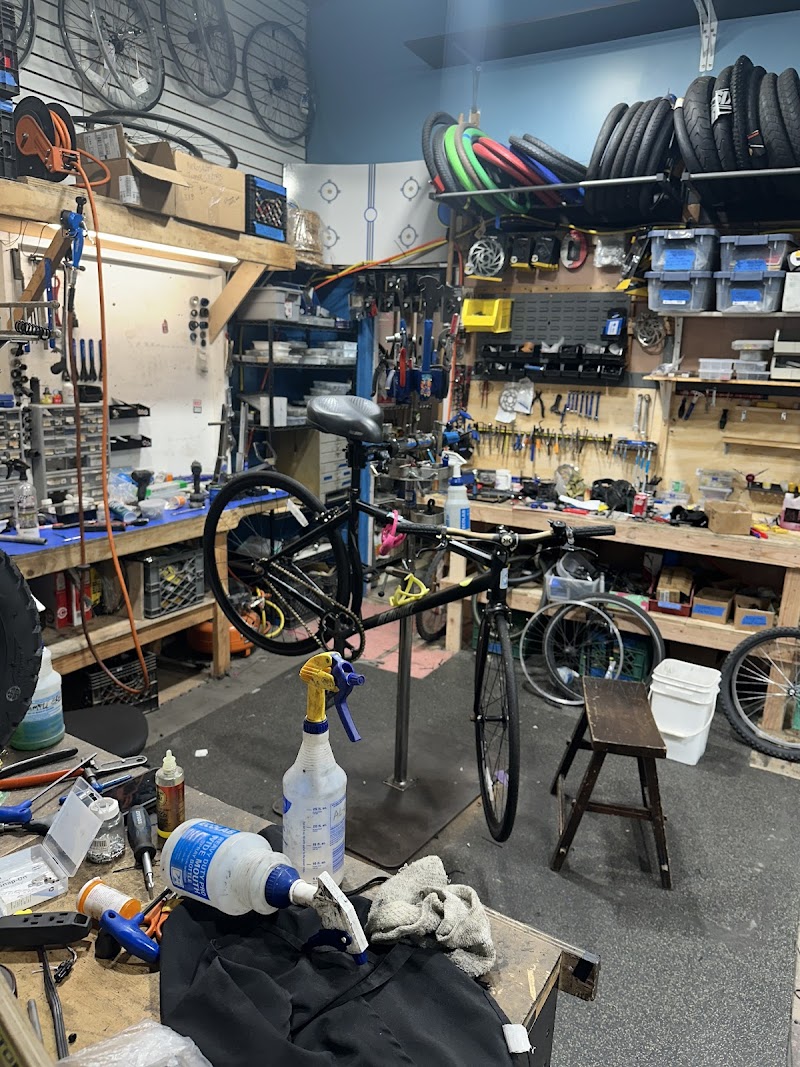 Newark Bicycle Shop photo 2