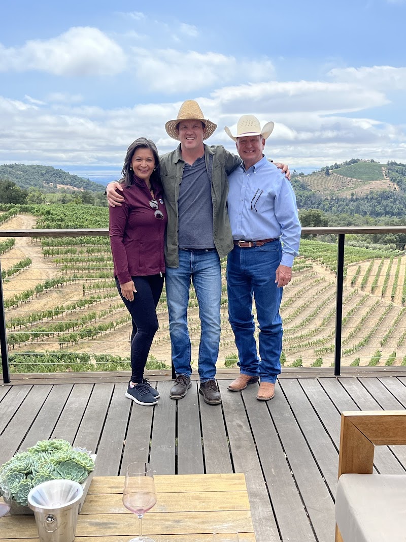 Ultimate Wine Tours photo 3