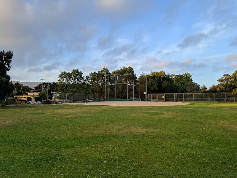 Commodore Park photo 2