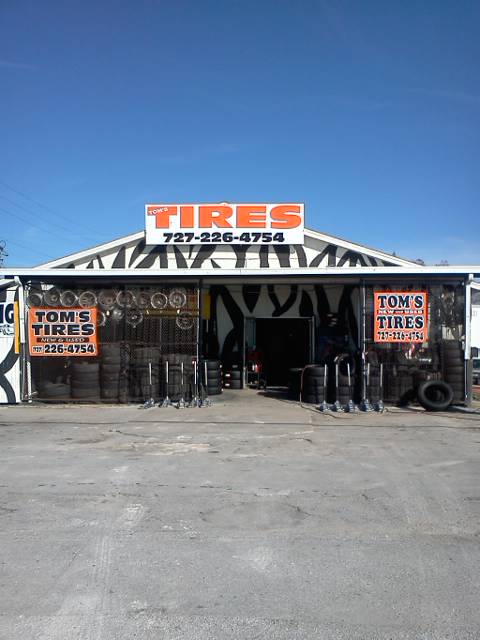 Tom's Tires photo 4
