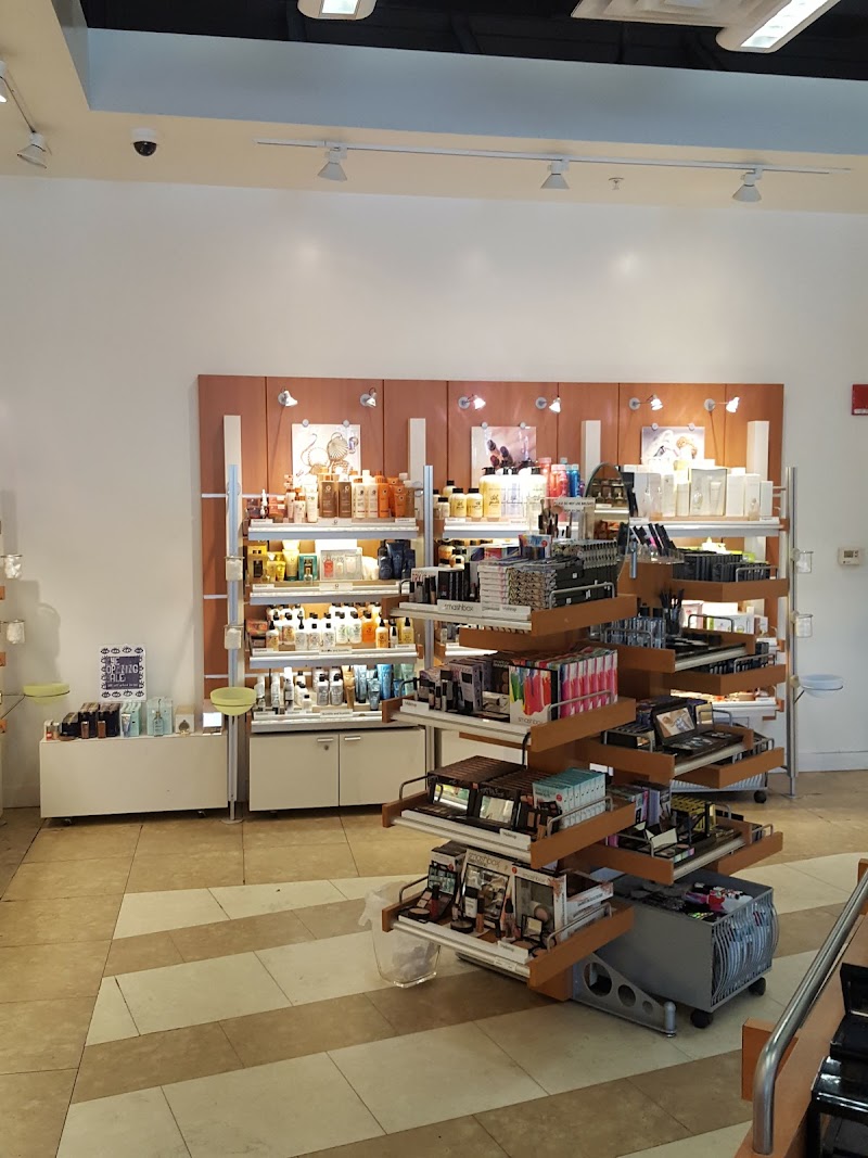 The Cosmetics Company Store photo 4