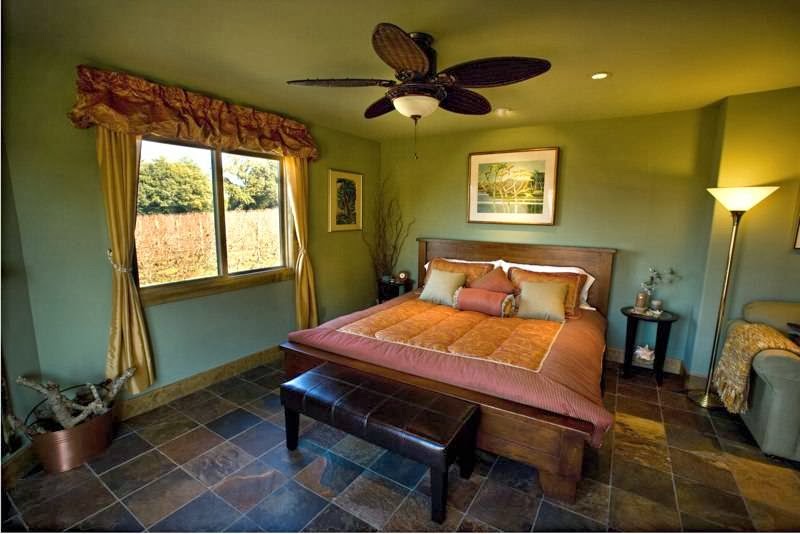 Photo of Pearlessence Vineyard Inn