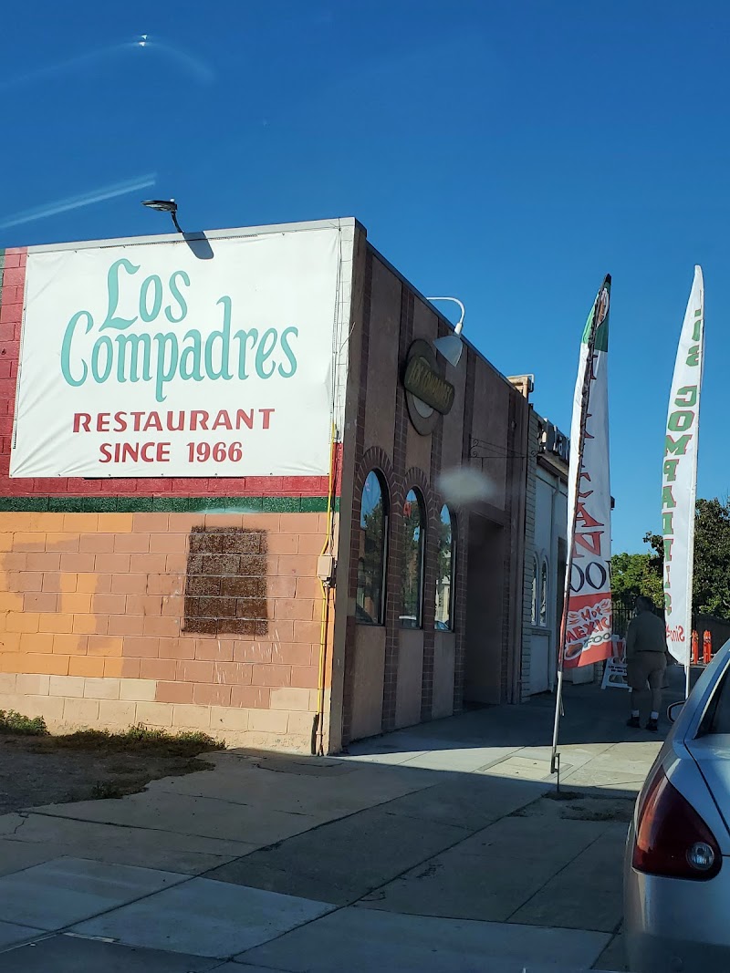 Los Compadres photo 4