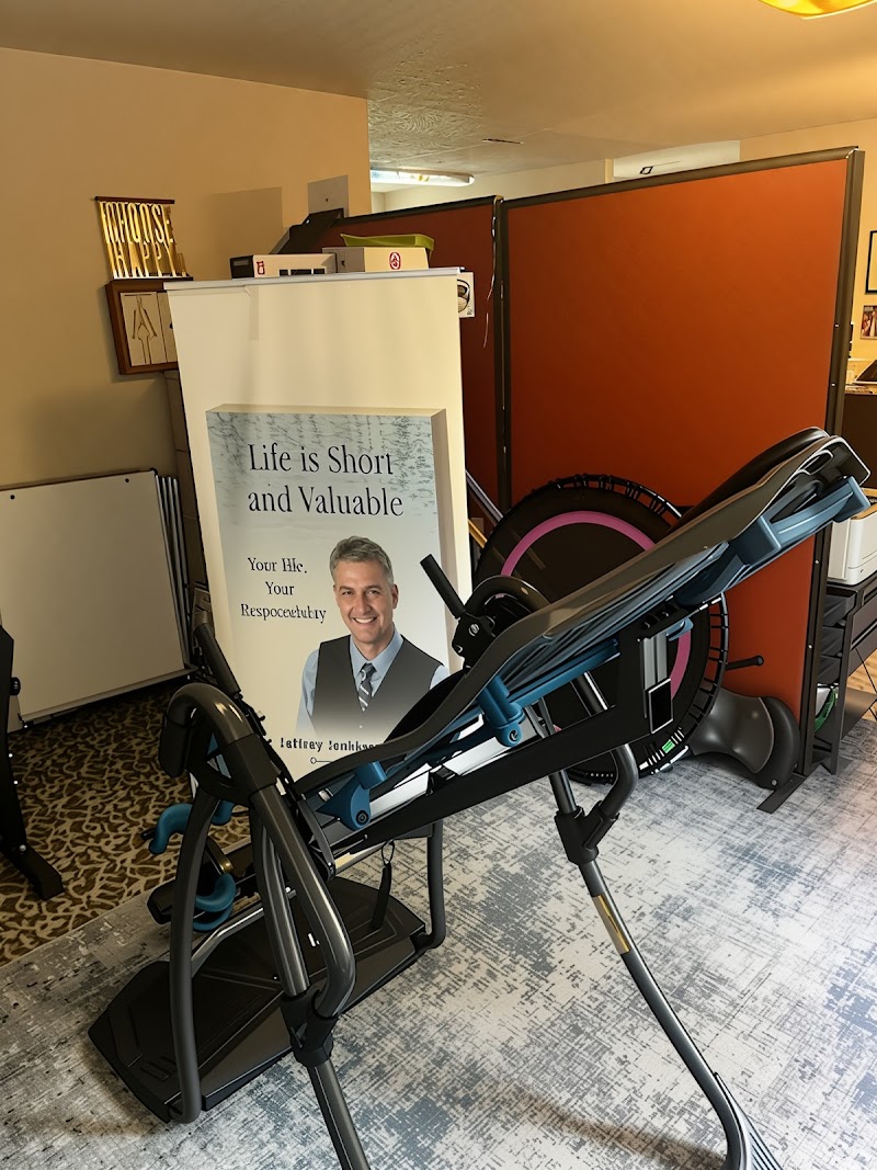 Upright Chiropractor San Jose - INSURANCE ACCEPTED photo 3