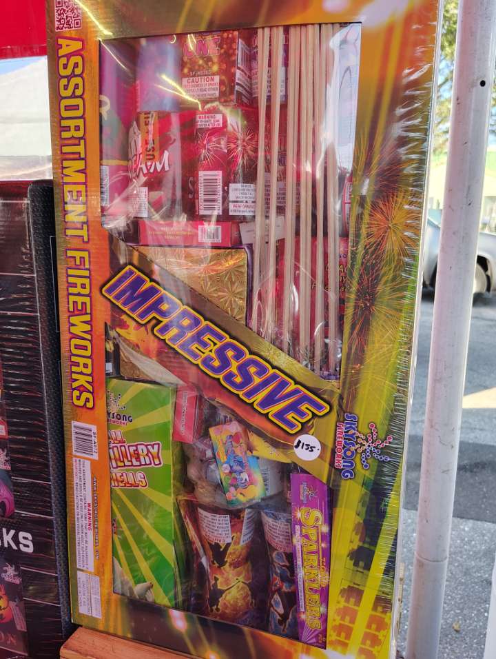 Showtime firework store photo 4