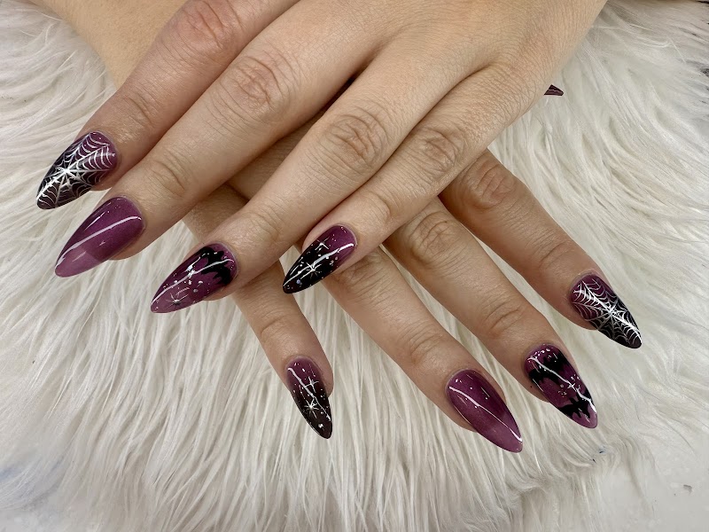 Trish's nails Salon | Nontoxic |Vegan |Organic photo 3