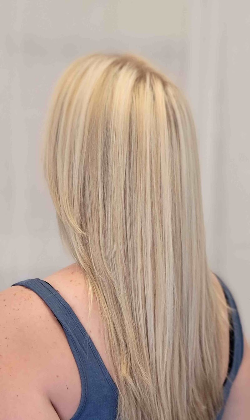 Avalon Salon_by Erica Fonseca photo 5