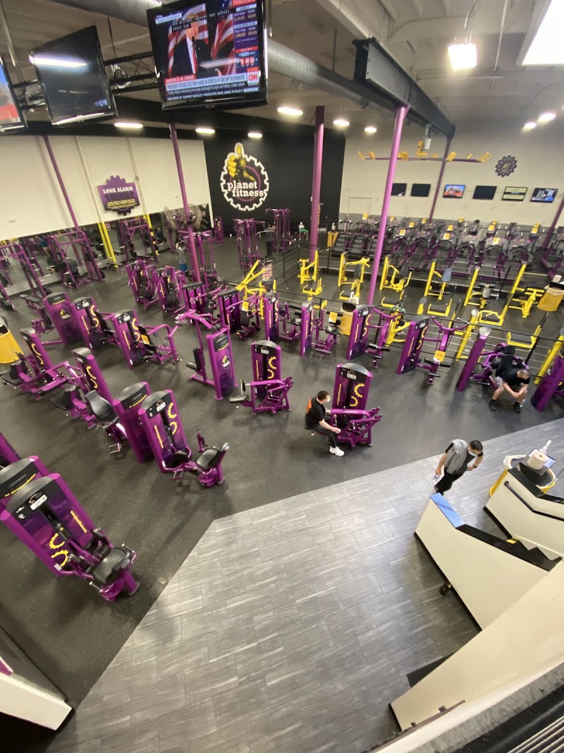 Planet Fitness photo 2