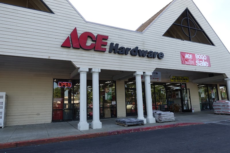 Suisun Ace Hardware photo 3