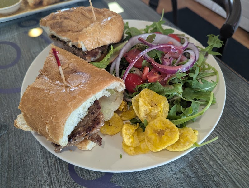 Nina’s Cafe photo 3