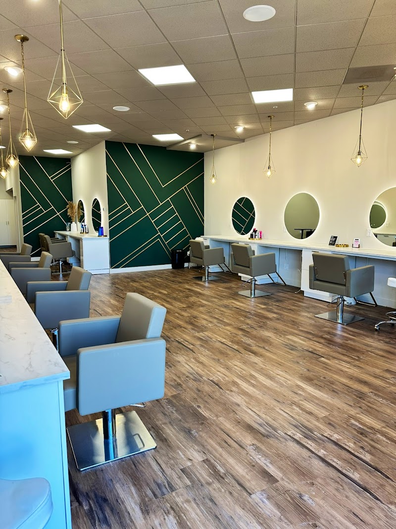 Vamp Salon Extension Studio photo 2