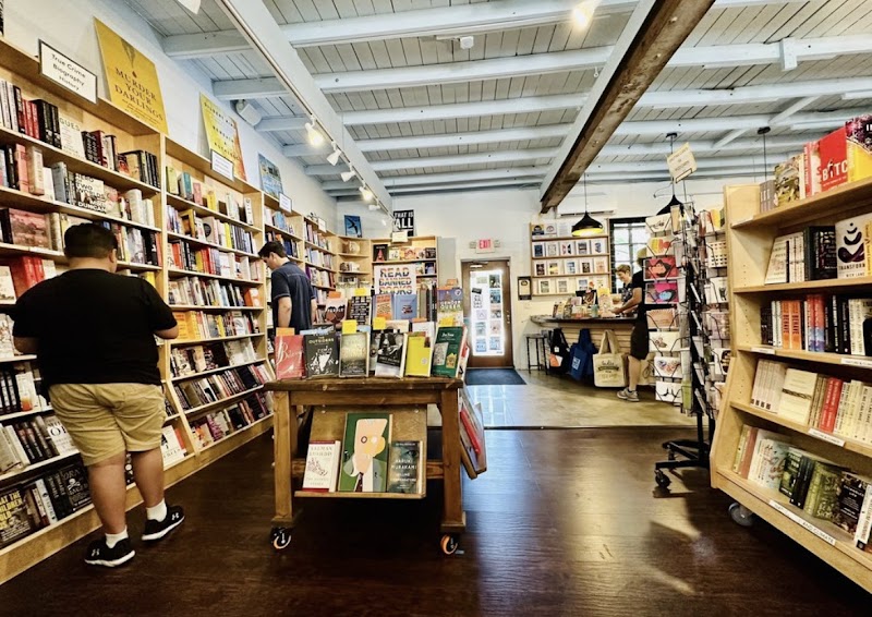 Tombolo Books photo 5