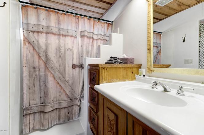 Spur Cross Inn Bed & Breakfast photo 3
