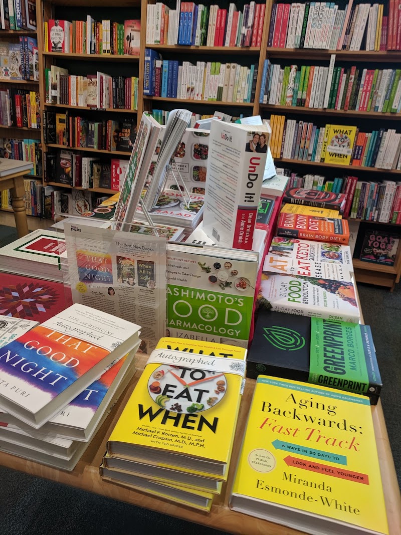 Book Passage Bookstore & Cafe photo 4