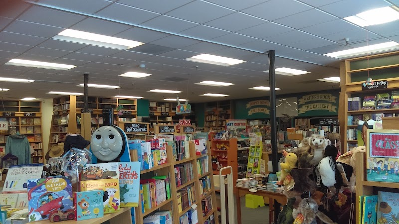 Book Passage Bookstore & Cafe photo 5