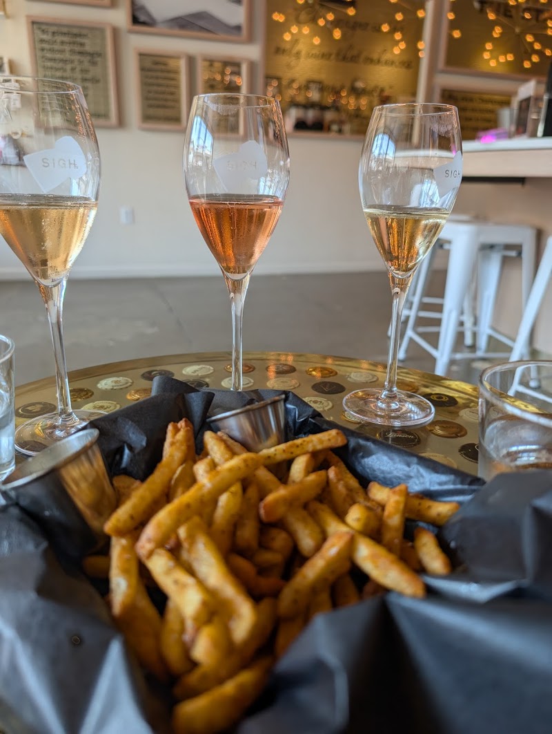 SIGH. Champagne & Sparkling photo 2