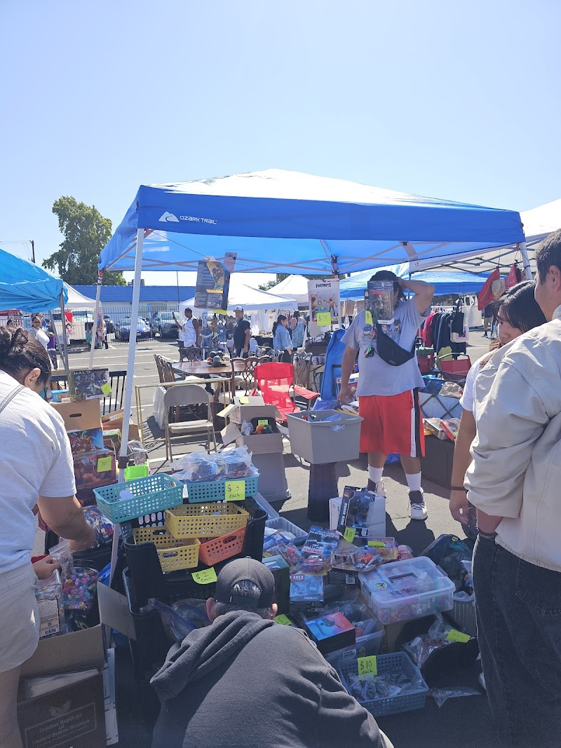 Good Neighbor Marketplace photo 2