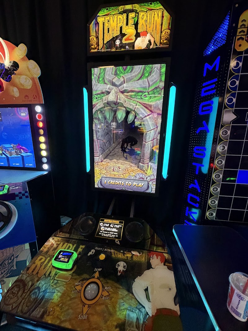 Dave & Buster's Daly City photo 5