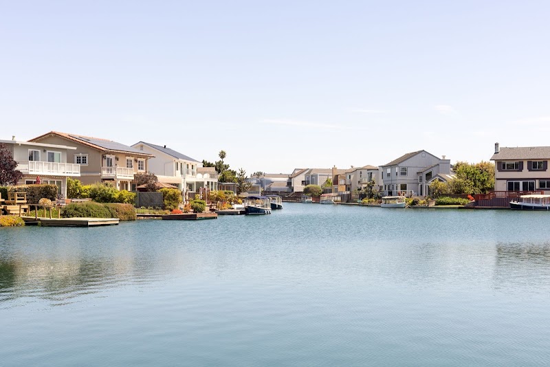 Miramar Apartments photo 5