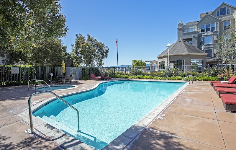 Miramar Apartments photo 3