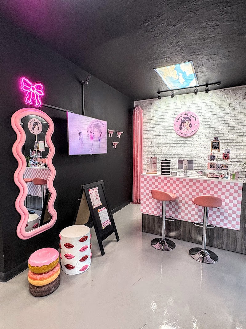 kawaii diy studio - DIY Decoden Art Studio photo 3