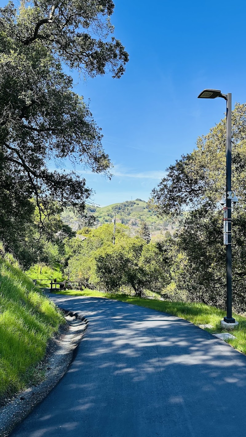 Third Street Creek Park photo 3