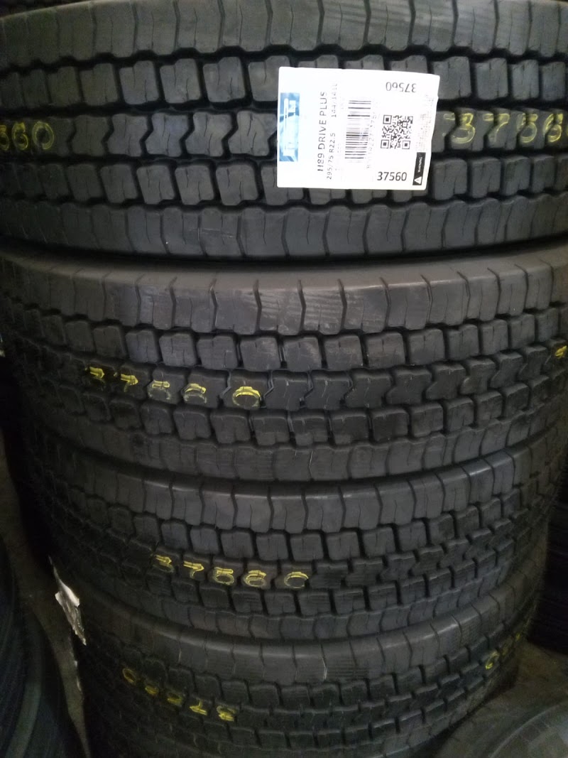 Angel Tire photo 3